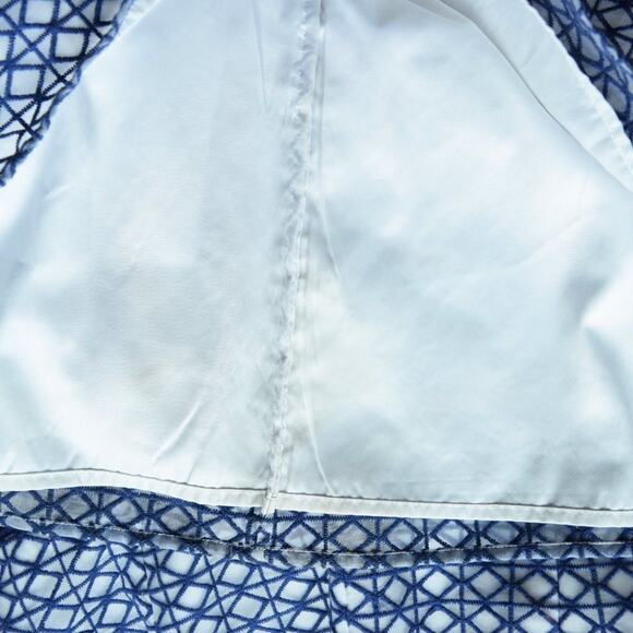 Shoshanna Fit & Flare Mini Dress Embroidered Blue on White Lattice Geo - Picture 8 of 9